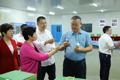 湖南科技学院博士教授团入企“把脉”，为地方经济注入“智造”新动能