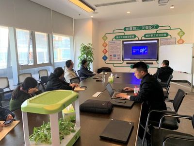 去年8月,重庆种下一棵&ldquo;树&rdquo;&hellip;